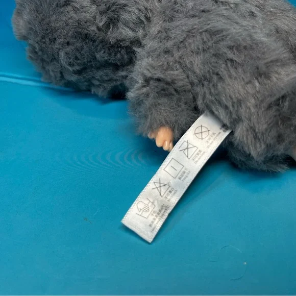 Cureplaneta - Baby Three - I Am Not a Warrior Vinyl Plush - Dog Warrior - Picture 8 of 13